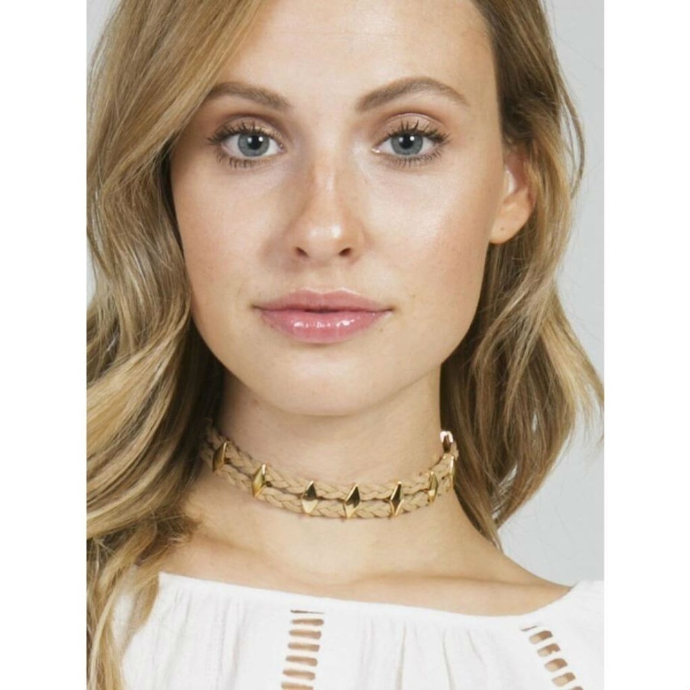 💕VANESSA MOONEY💕 Faux Leather Choker Necklace Tan NWOT